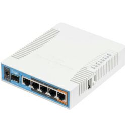 Mikrotik RB962UiGS-5HacT2HnT, hAP ac 720MHz CPU, 128MB RAM, 5×Gigabit LAN, 2.4Ghz 802.11b/g/n - 5Ghz 802.11ac, three chain sa integriranim antenama, SFP cage, USB, plastično kučište, PSU, RouterOS L4