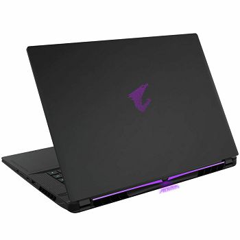 AORUS-MASTER-16-6XJM4EEE64SP_4.jpg
