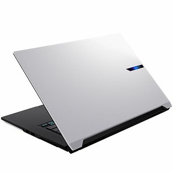 GIGABYTE-AERO-X16-1WH93EEC64DH_4.jpg